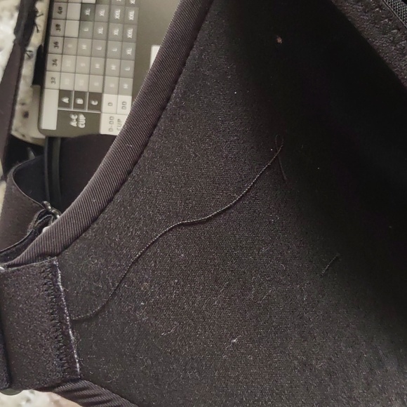 Avia XXXL (D-DD) Non Wire High Support Black Bra *Flawed* - Picture 8 of 14